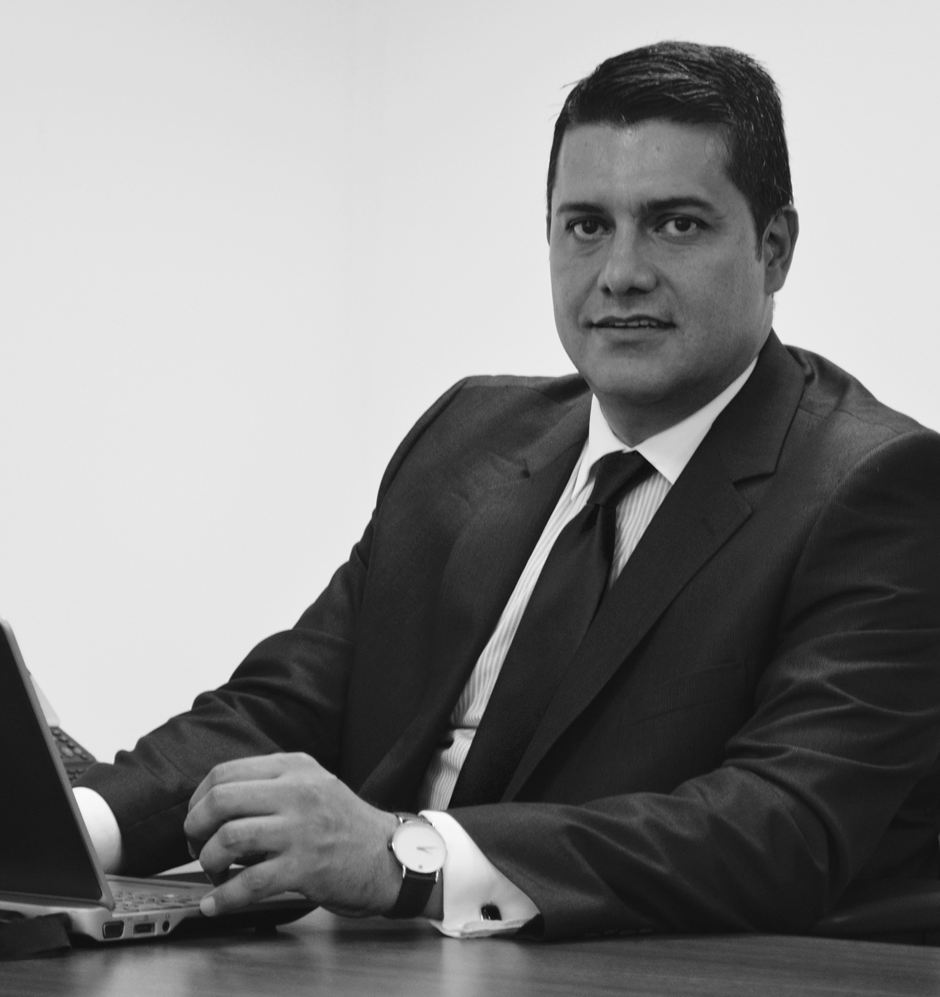 Noticia Exconsejero Gabriel Gaitán León, elegido como nuevo miembro del SMEIG, organismo asesor del IASB, entidad internacional emisora de las NIIF.