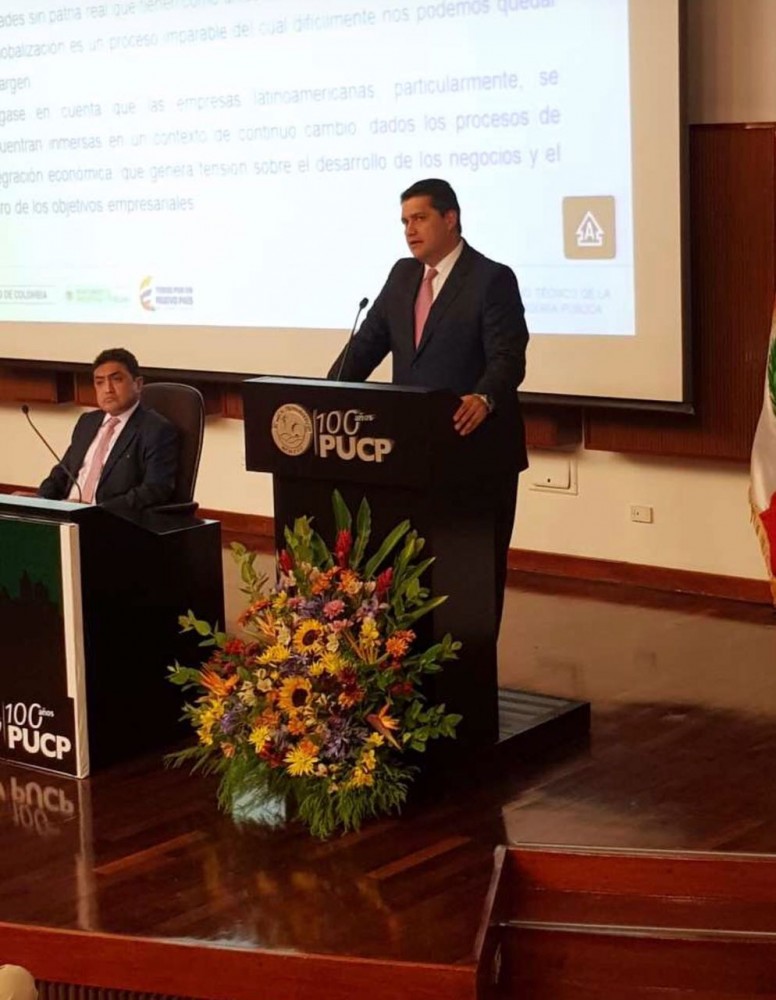 SIMPOSIO-2.jpeg SIMPOSIO-2.jpeg